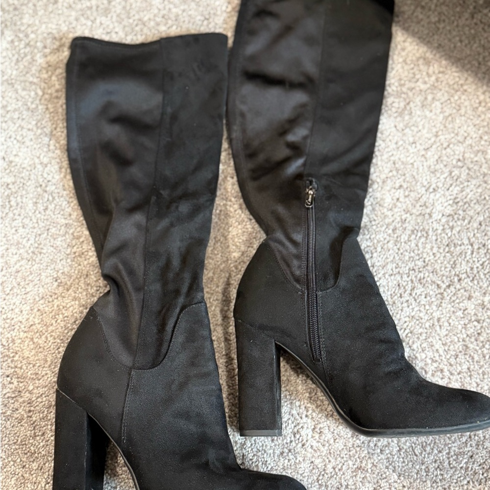 Circus by Sam Edelman Black Heeled Boots Sleek Design